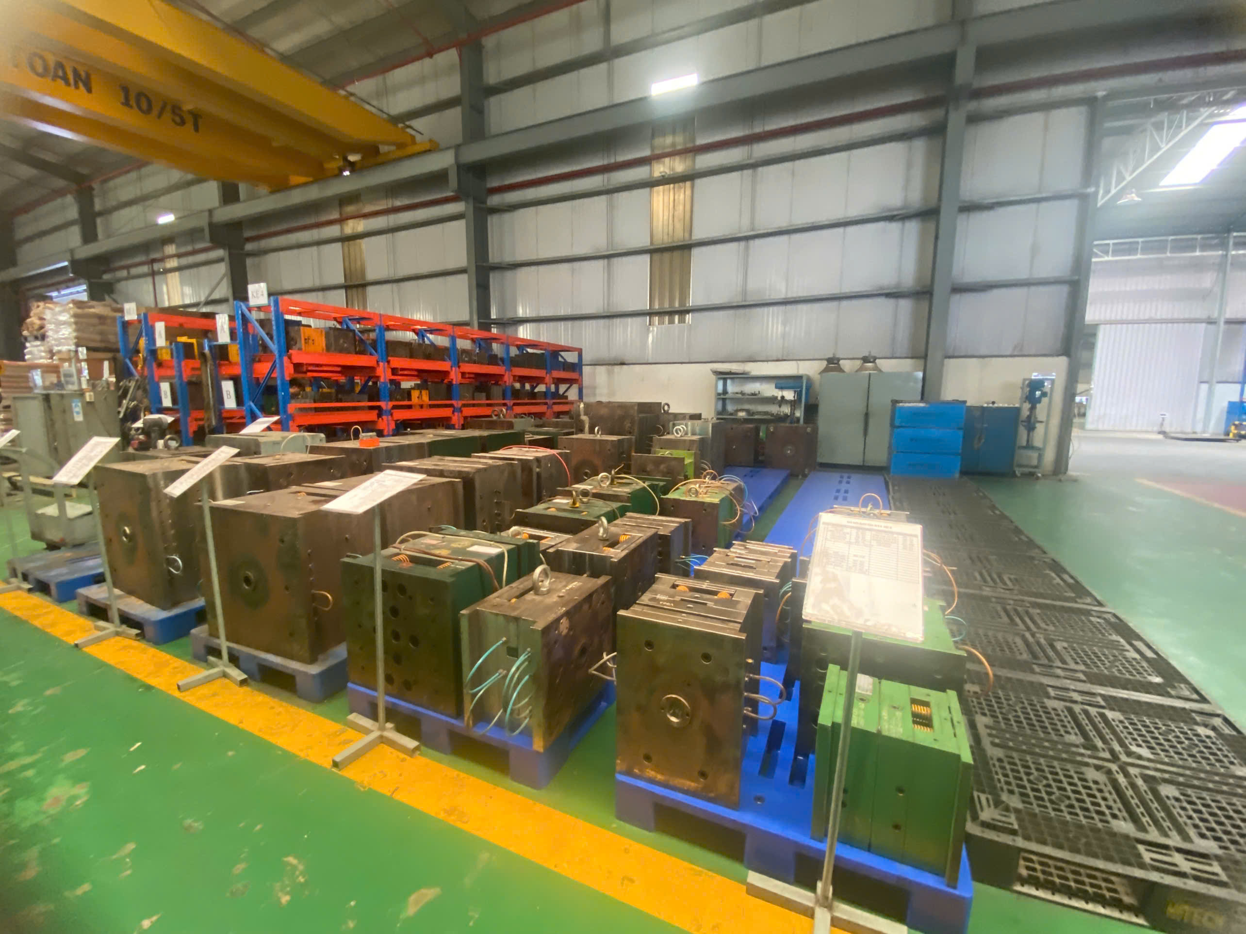 Mold storage area 1.jpg